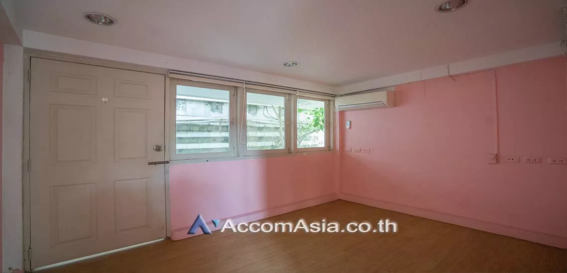 9  2 br House For Rent in sukhumvit ,Bangkok BTS Ekkamai AA25089
