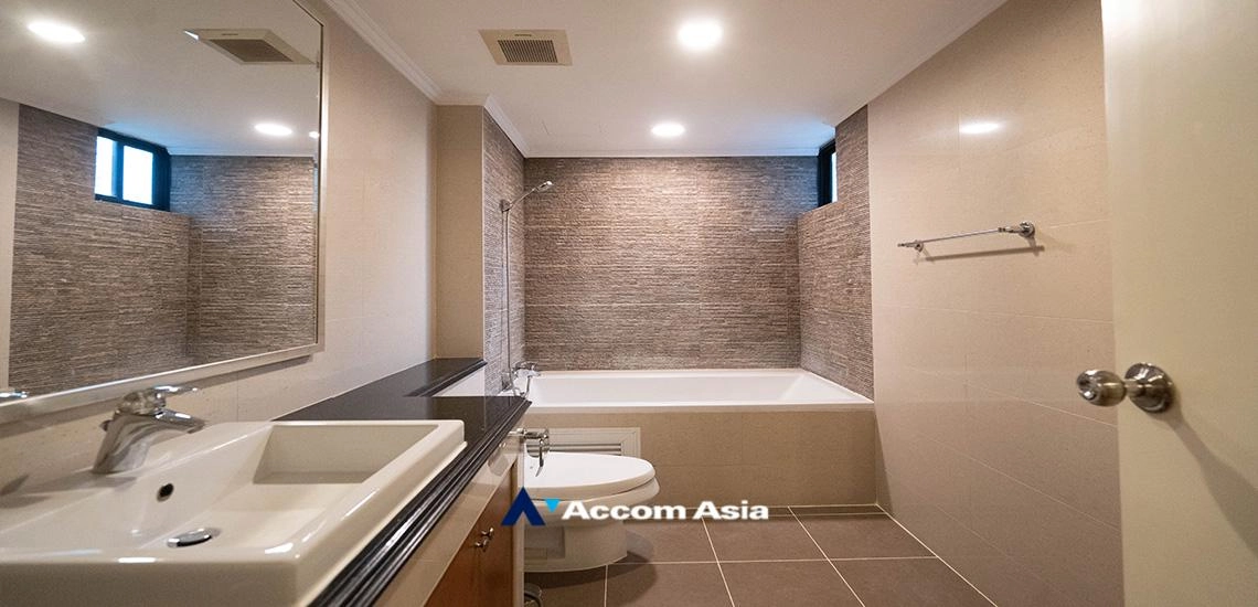 12  3 br Apartment For Rent in Sukhumvit ,Bangkok BTS Thong Lo at Luxury Quality Modern AA25104