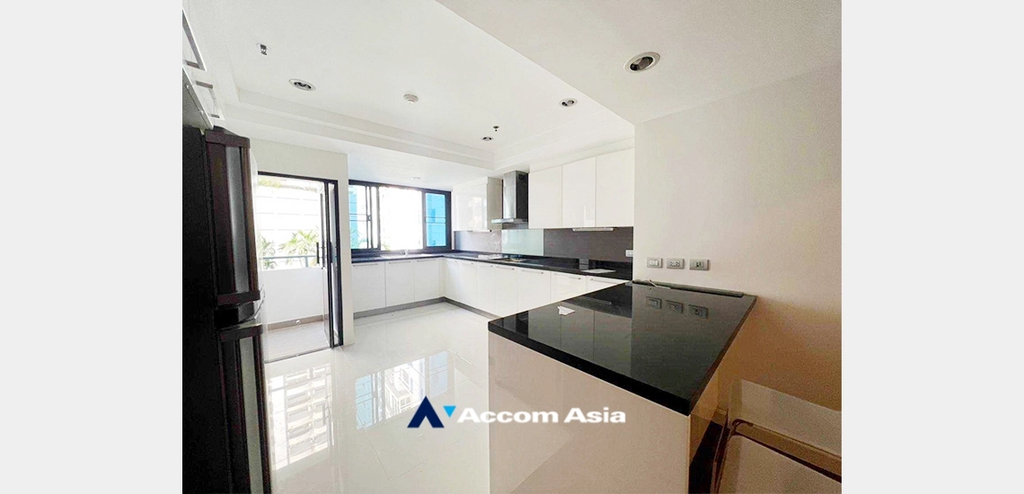 unit 2 Bedrooms  Apartment For Rent in Sukhumvit, Bangkok  near BTS Thong Lo (AA25105)