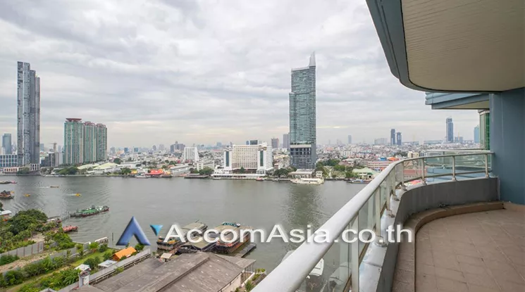  4 Bedrooms  Condominium For Rent in Charoennakorn, Bangkok  near BTS Krung Thon Buri (AA25113)