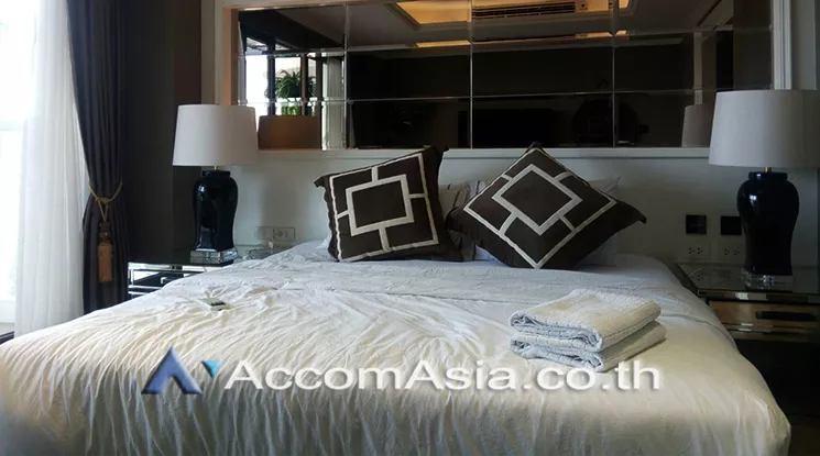 11  1 br Condominium For Sale in Silom ,Bangkok BTS Surasak at Nusa State Tower AA25114