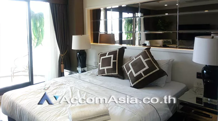 10  1 br Condominium For Sale in Silom ,Bangkok BTS Surasak at Nusa State Tower AA25114