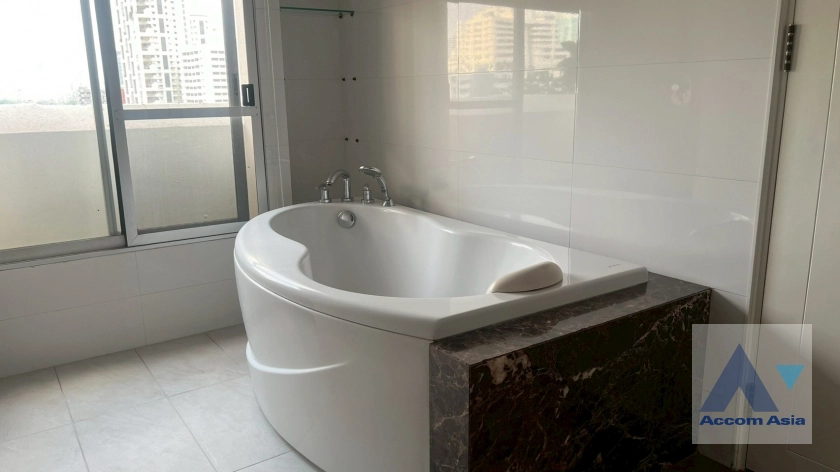 16  2 br Condominium for rent and sale in Sukhumvit ,Bangkok BTS Nana at Newton Tower 23964