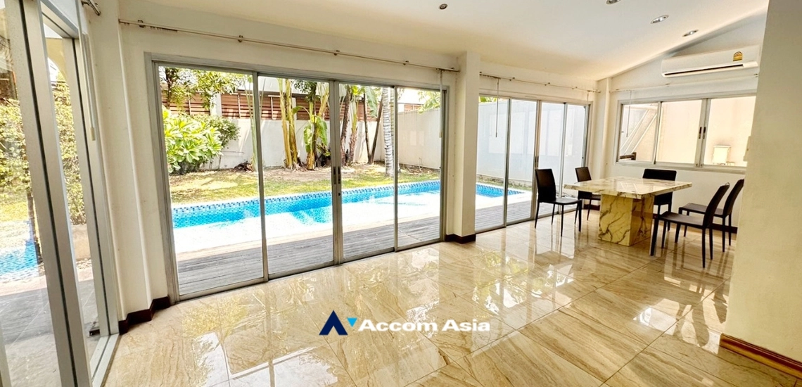  1  4 br House for rent and sale in Sukhumvit ,Bangkok BTS Ekkamai AA25133