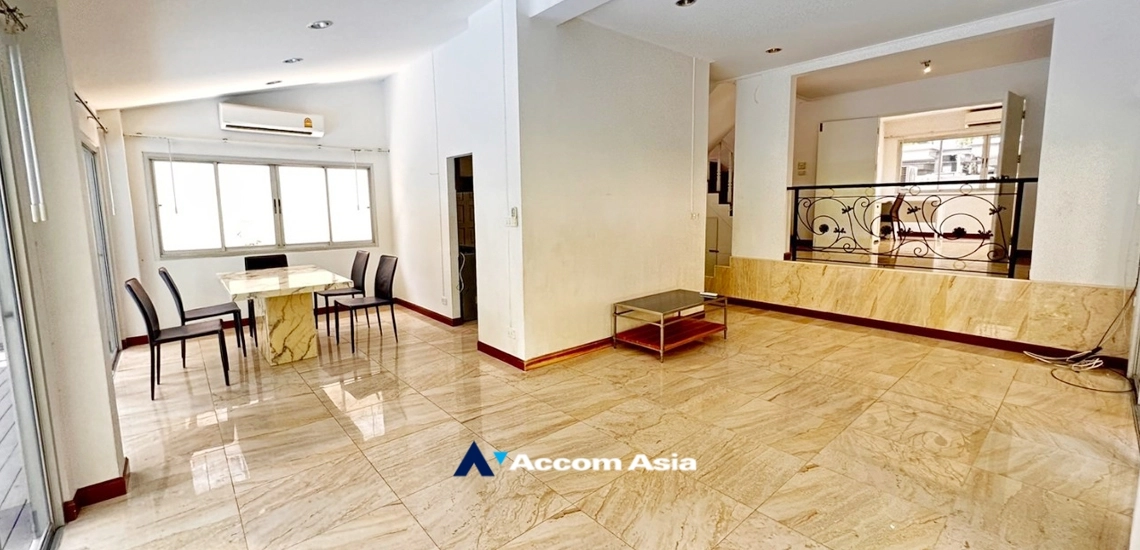 7  4 br House for rent and sale in Sukhumvit ,Bangkok BTS Ekkamai AA25133