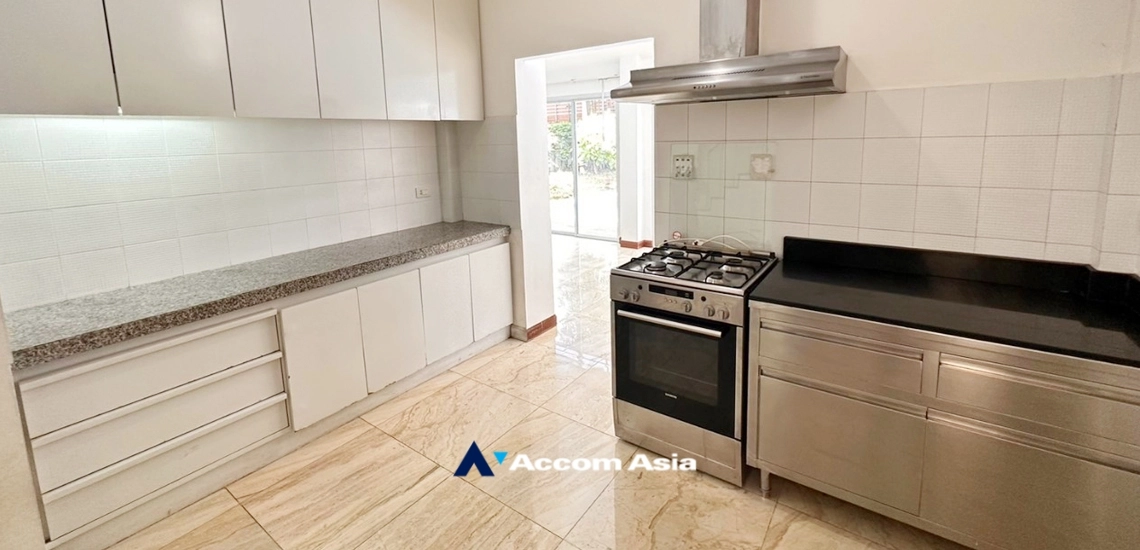 9  4 br House for rent and sale in Sukhumvit ,Bangkok BTS Ekkamai AA25133
