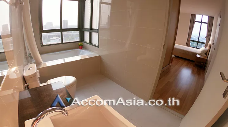  2 Bedrooms  Condominium For Sale in Bangna, Bangkok  near BTS Udomsuk (AA25136)