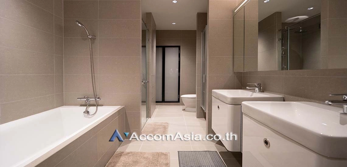 12  3 br Condominium For Rent in Ploenchit ,Bangkok BTS Ploenchit at Noble Ploenchit AA25140