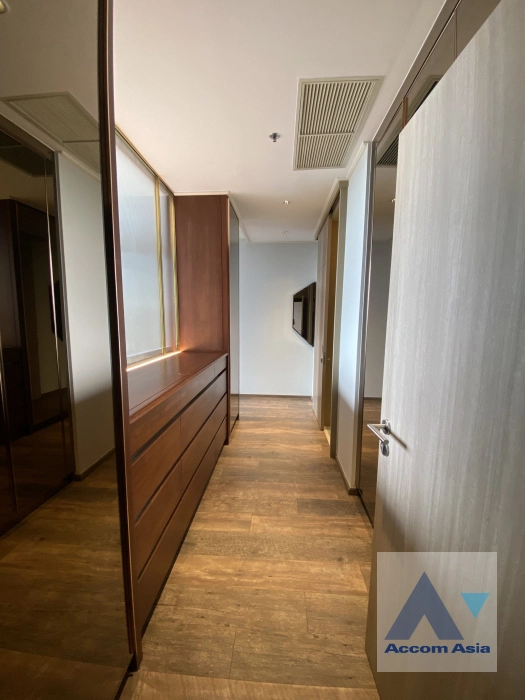 22  3 br Condominium For Rent in Ploenchit ,Bangkok BTS Ploenchit at Noble Ploenchit AA25140