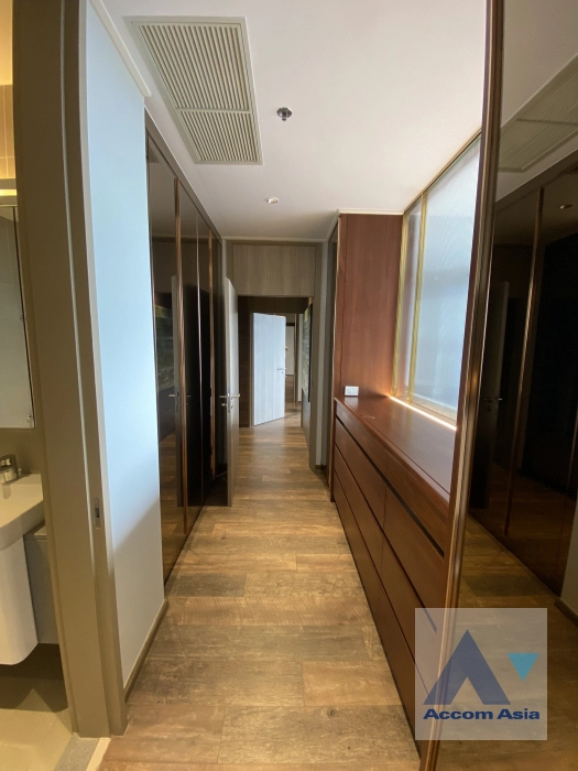 21  3 br Condominium For Rent in Ploenchit ,Bangkok BTS Ploenchit at Noble Ploenchit AA25140