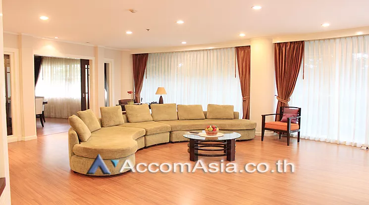  2 Bedrooms  Apartment For Rent in Sukhumvit, Bangkok  near BTS Ekkamai (AA25150)