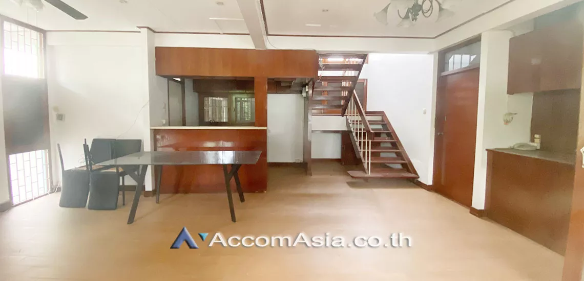  2  3 br House For Sale in Sathorn ,Bangkok BTS Chong Nonsi - MRT Lumphini AA25155