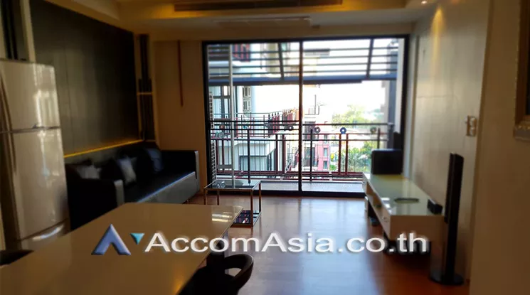  2 Bedrooms  Condominium For Sale in Ratchadapisek, Bangkok  near MRT Thailand Cultural Center (AA25167)
