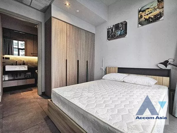  1 Bedroom  Condominium For Rent & Sale in Sukhumvit, Bangkok  near MRT Phetchaburi (AA25176)