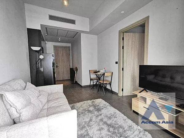 unit 1 Bedroom  Condominium For Rent & Sale in Sukhumvit, Bangkok  near MRT Phetchaburi (AA25176)