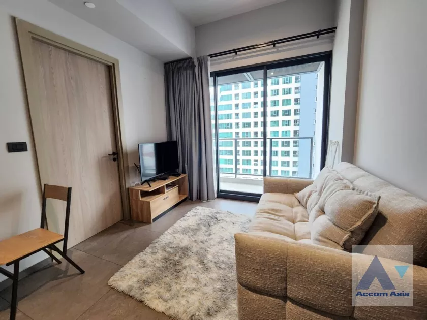 7  1 br Condominium for rent and sale in Sukhumvit ,Bangkok MRT Phetchaburi at The Lofts Asoke AA25176