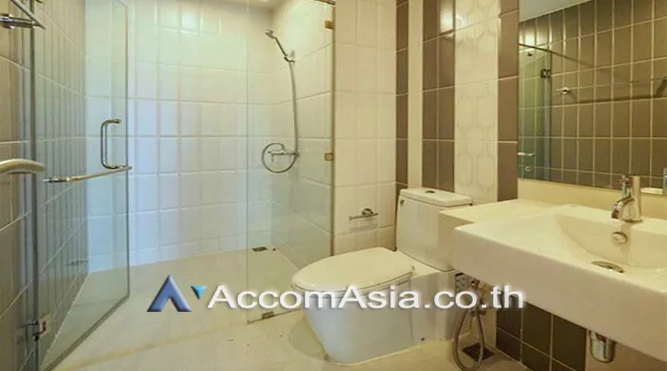  1 Bedroom  Condominium For Rent & Sale in Phaholyothin, Bangkok  near MRT Phetchaburi (AA25178)