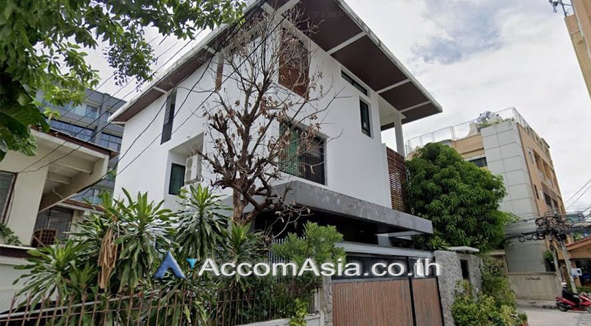 House For Rent & Sale in Naradhiwas Rajanagarindra, Bangkok Code AA25179