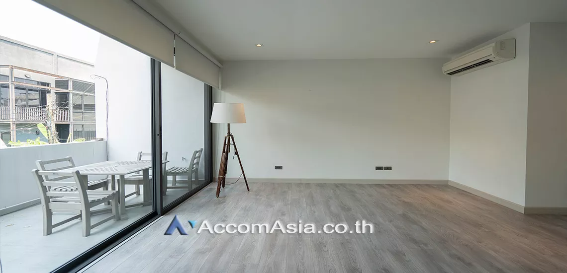 4  3 br Townhouse For Rent in sukhumvit ,Bangkok BTS Phrom Phong AA25186