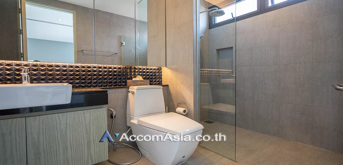 10  3 br Townhouse For Rent in sukhumvit ,Bangkok BTS Phrom Phong AA25186