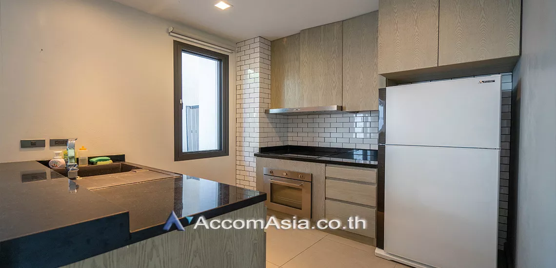  1  3 br Townhouse For Rent in sukhumvit ,Bangkok BTS Phrom Phong AA25186