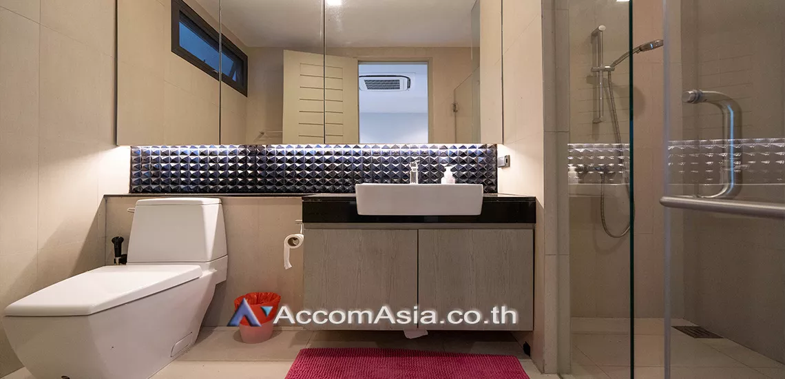 11  3 br Townhouse For Rent in sukhumvit ,Bangkok BTS Phrom Phong AA25186