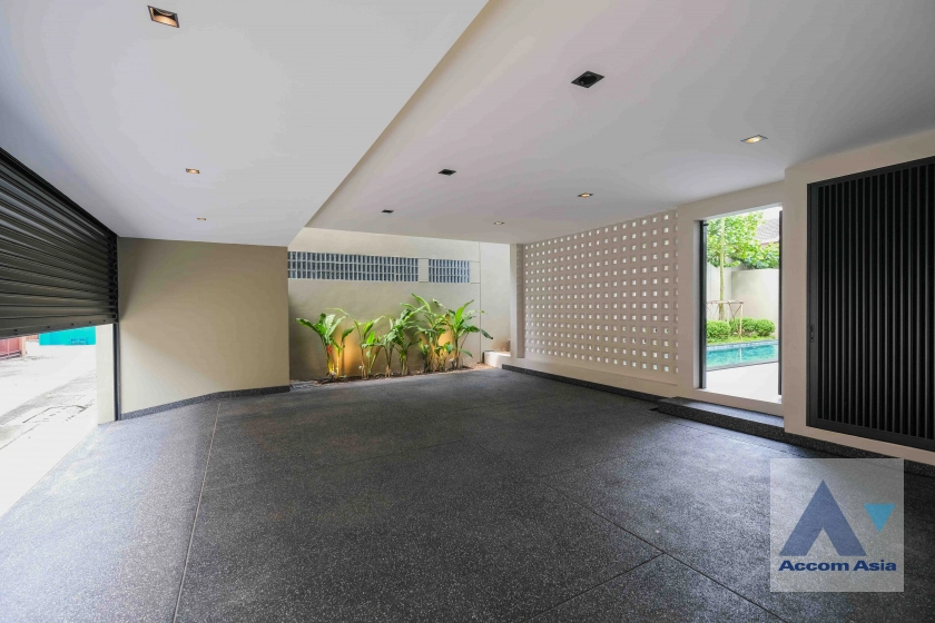 6  5 br House For Rent in Sukhumvit ,Bangkok BTS Ekkamai AA25189