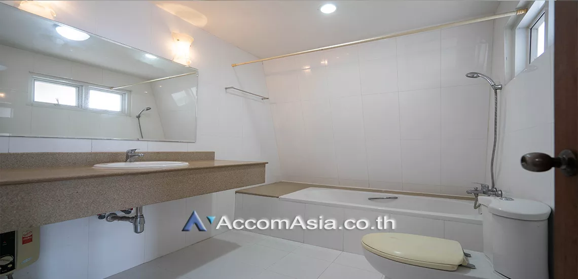 12  4 br Apartment For Rent in Ploenchit ,Bangkok BTS Ploenchit at Classic Elegance Residence AA25204