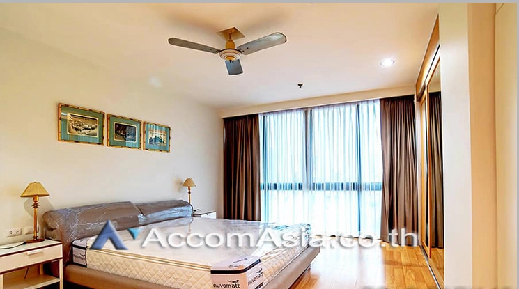 unitPet friendly |  2 Bedrooms  Condominium For Rent in Ploenchit, Bangkok  near BTS Ploenchit - MRT Lumphini (AA25212)