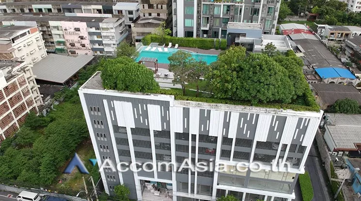  Condominium For Sale in Sukhumvit, Bangkok  near BTS Ekkamai (AA25239)