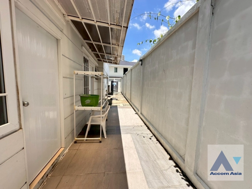 29  4 br House For Rent in Sukhumvit ,Bangkok BTS Phrom Phong AA25249