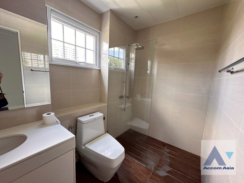 22  4 br House For Rent in Sukhumvit ,Bangkok BTS Phrom Phong AA25249