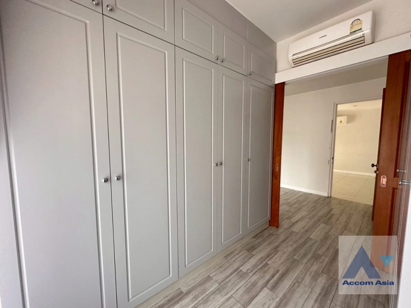 19  4 br House For Rent in Sukhumvit ,Bangkok BTS Phrom Phong AA25249