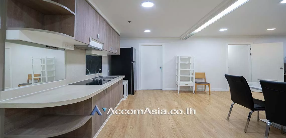 unit 2 Bedrooms  Condominium For Rent in Sukhumvit, Bangkok  near BTS Phrom Phong (AA25254)