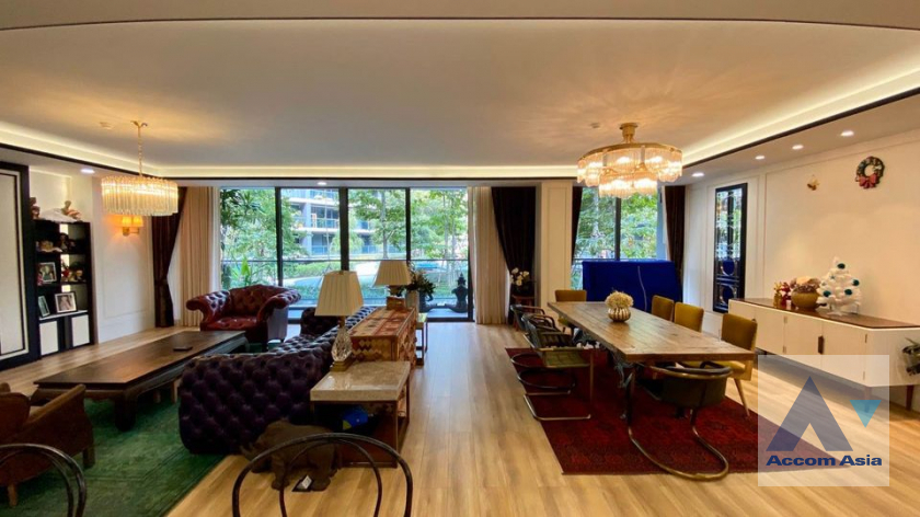 Big Balcony, Pet friendly condominium for rent in Sukhumvit, Bangkok Code AA25259