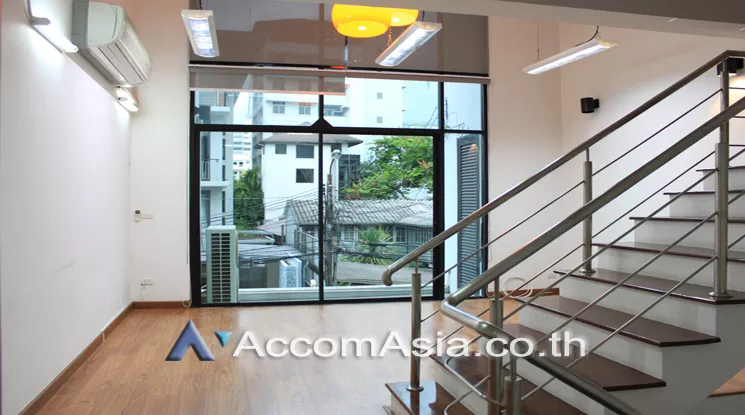  2  4 br Townhouse for rent and sale in sukhumvit ,Bangkok BTS Thong Lo AA25261