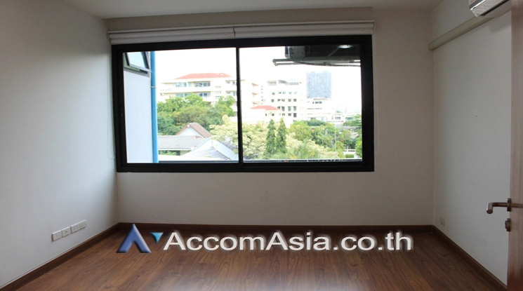 7  4 br Townhouse for rent and sale in Sukhumvit ,Bangkok BTS Thong Lo AA25261