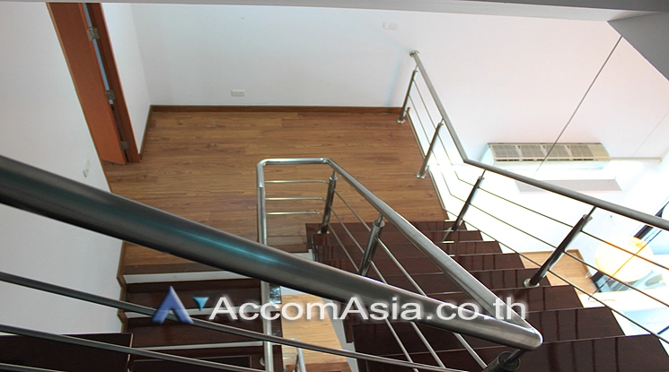 8  4 br Townhouse for rent and sale in Sukhumvit ,Bangkok BTS Thong Lo AA25261