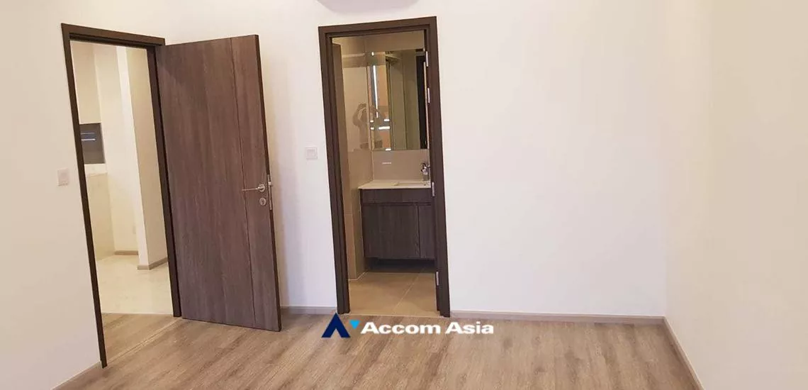  2 Bedrooms  Condominium For Sale in Bangna, Bangkok  near BTS Udomsuk (AA25264)