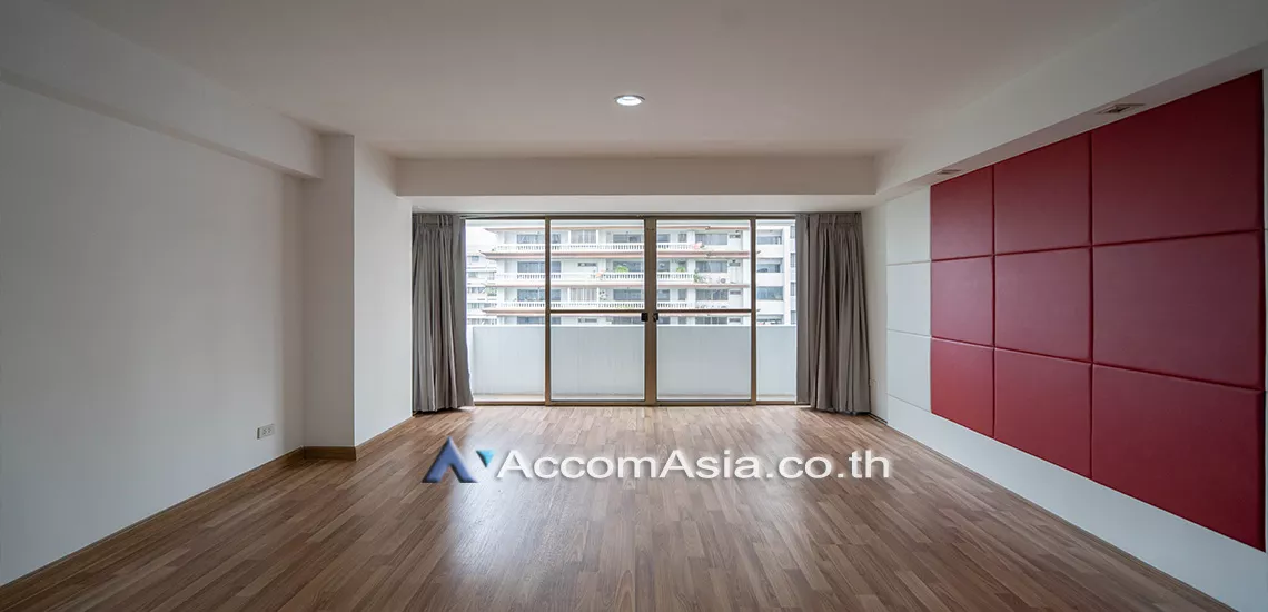 8  3 br Apartment For Rent in Sukhumvit ,Bangkok BTS Asok - MRT Sukhumvit at Family Apartment with Lake View AA25268