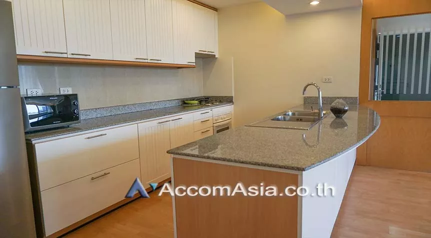  1  2 br Apartment For Rent in Ploenchit ,Bangkok BTS Ratchadamri at Step to Lumpini Park AA25283