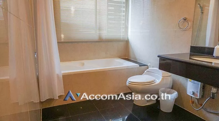 8  2 br Apartment For Rent in Ploenchit ,Bangkok BTS Ratchadamri at Step to Lumpini Park AA25283
