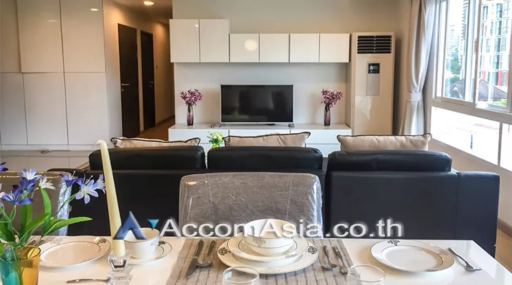  2 Bedrooms  Apartment For Rent in Sukhumvit, Bangkok  near BTS Ekkamai (AA25286)