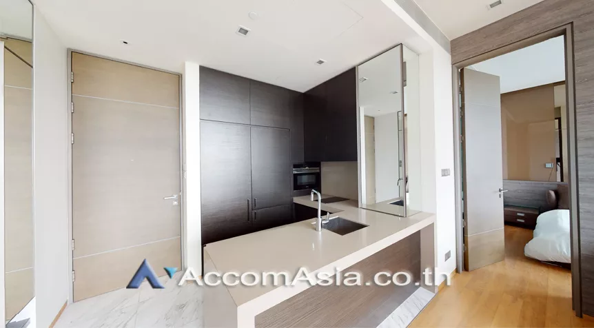  1 Bedroom  Condominium For Rent in Silom, Bangkok  near MRT Lumphini (AA25298)