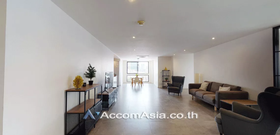 Pet friendly |  3 Bedrooms  Condominium For Rent in Sukhumvit, Bangkok  near BTS Phrom Phong (AA25300)