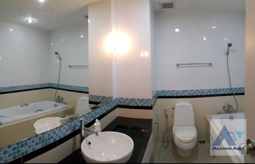 7  2 br Condominium For Rent in Sukhumvit ,Bangkok BTS Asok - MRT Sukhumvit at CitiSmart Sukhumvit 18 AA25326