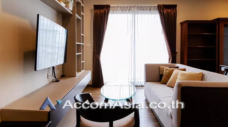 unit 2 Bedrooms  Condominium For Rent in Phaholyothin, Bangkok  near BTS Saphan-Kwai (AA25333)