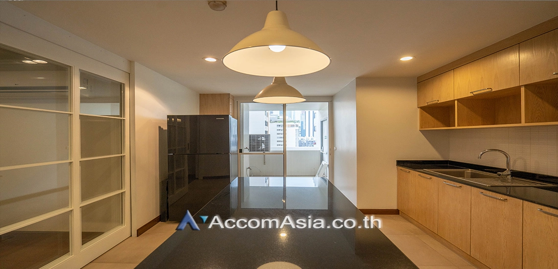 5  3 br Condominium for rent and sale in Sukhumvit ,Bangkok BTS Nana at Newton Tower AA25334