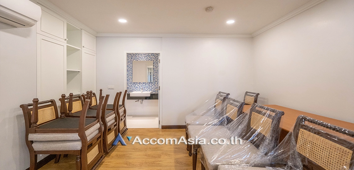 6  3 br Condominium for rent and sale in Sukhumvit ,Bangkok BTS Nana at Newton Tower AA25334