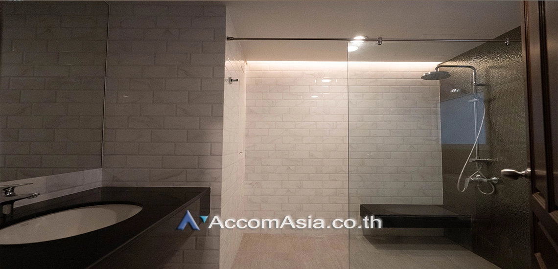 10  3 br Condominium for rent and sale in Sukhumvit ,Bangkok BTS Nana at Newton Tower AA25334